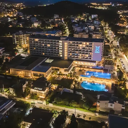 Divani Apollon Palace & Thalasso